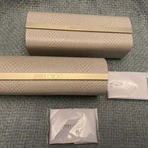 2 JIMMY CHOO Magnetic SUNGLASSES EYEGLASSES CASE with 2 cloths Never Used